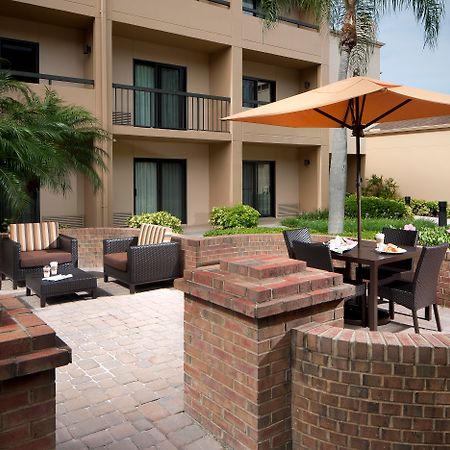 Courtyard Fort Myers Cape Coral Exterior photo