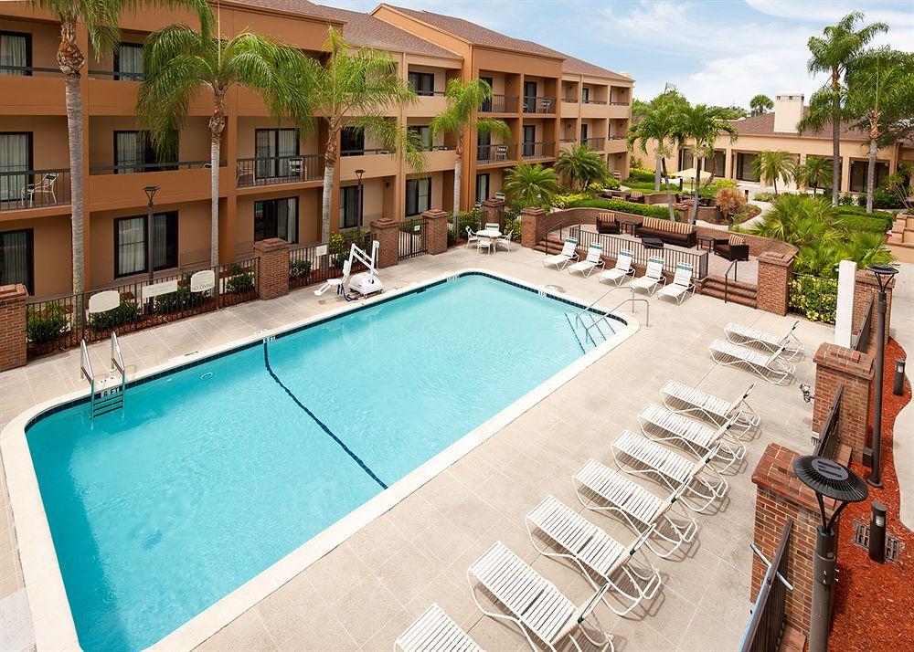 Courtyard Fort Myers Cape Coral Exterior photo