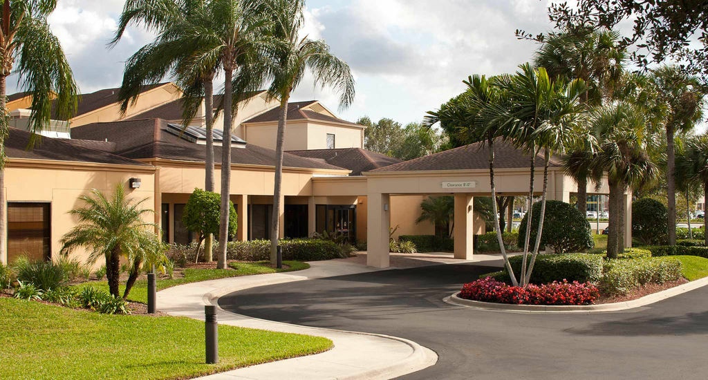 Courtyard Fort Myers Cape Coral Exterior photo